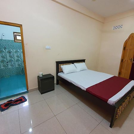 Hôtel Btec Guest à Jaffna Extérieur photo