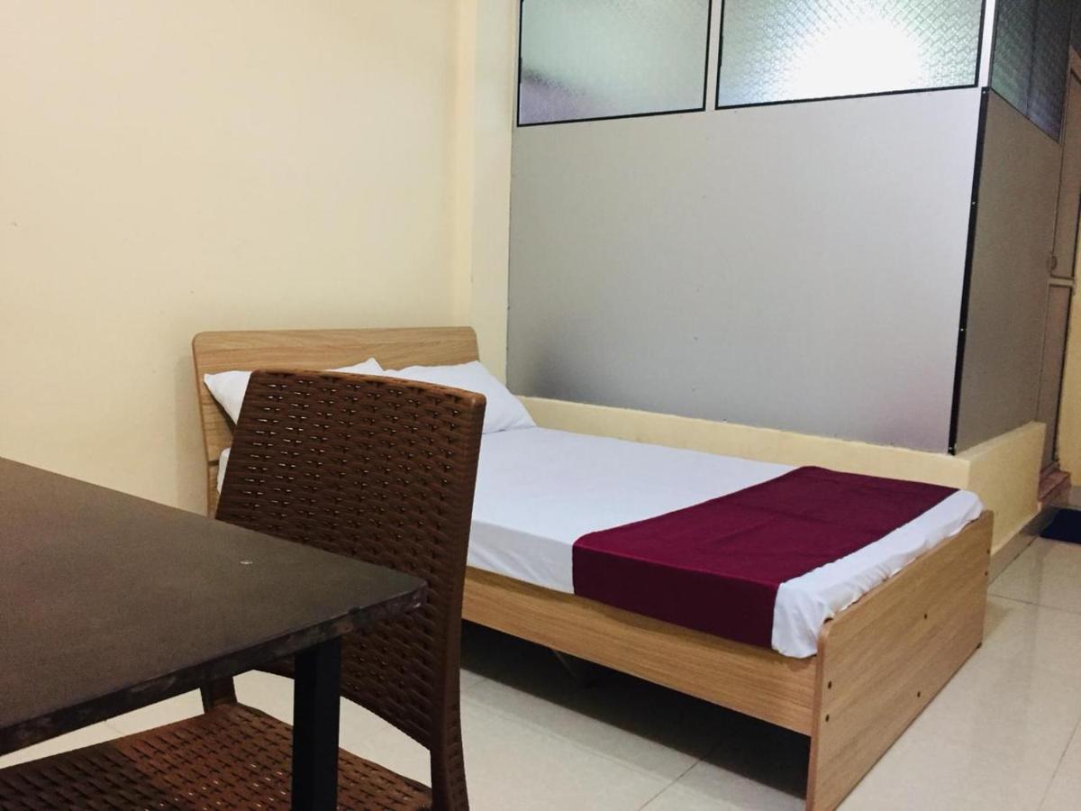 Hôtel Btec Guest à Jaffna Extérieur photo